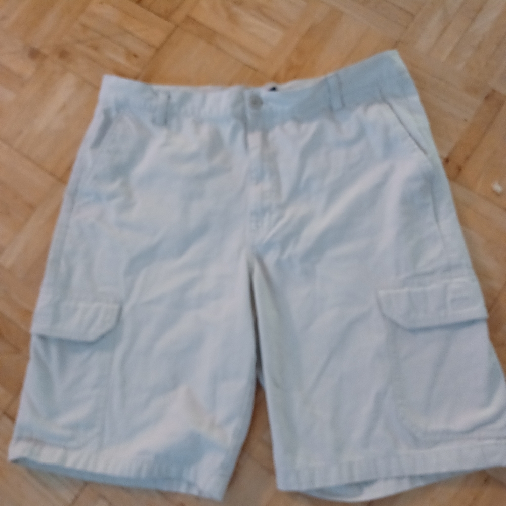 Chaps cargo shorts size 36